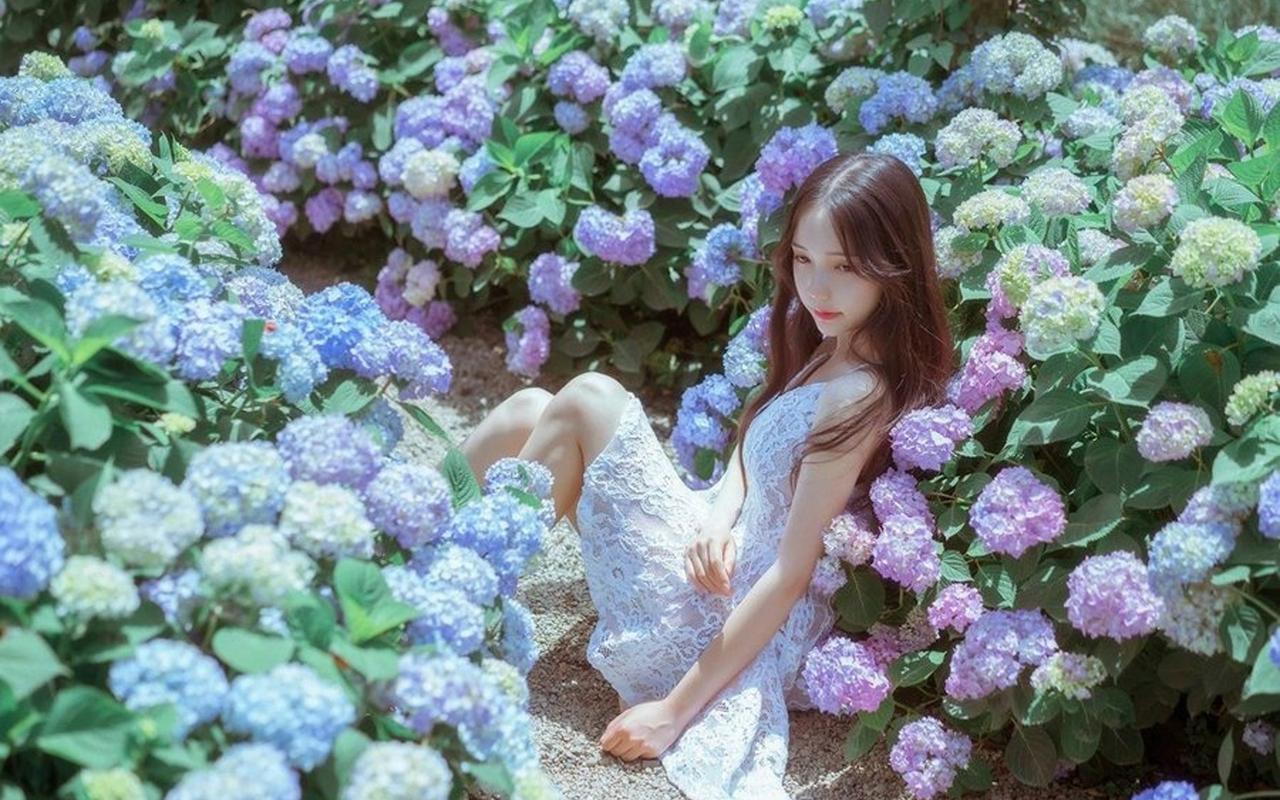 黄仁勋年内第三次访华，用这个词形容中国AI产业